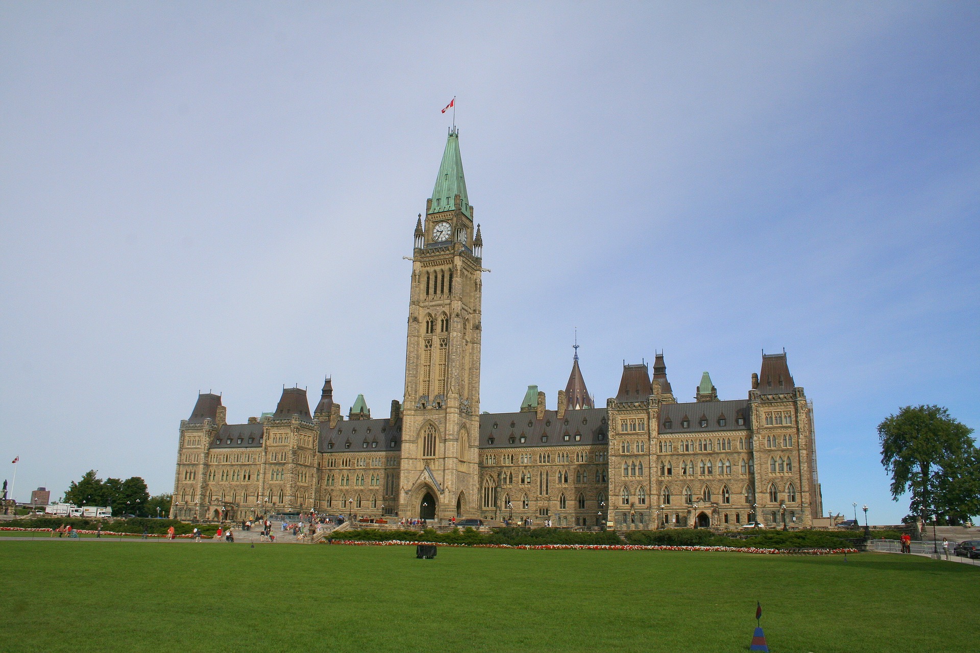 Treaty chiefs seek government talks as Métis leaders assert identity